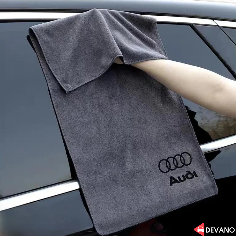 Personalisierte Mikrofaser-Tücher: Schnelle Entfernung von Flecken im Auto