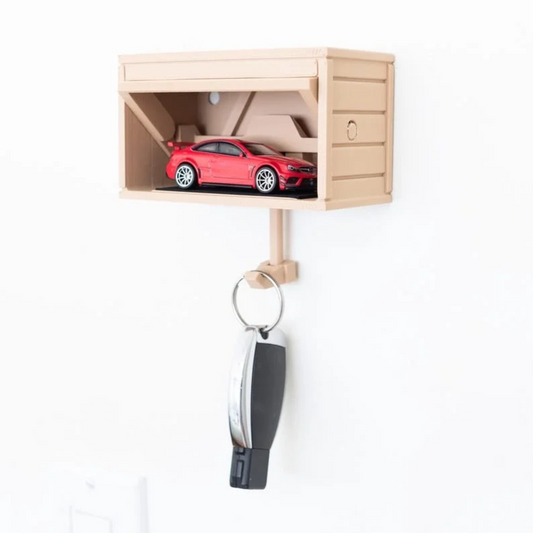 Schlüsselhalter in Garagenform für die Wand