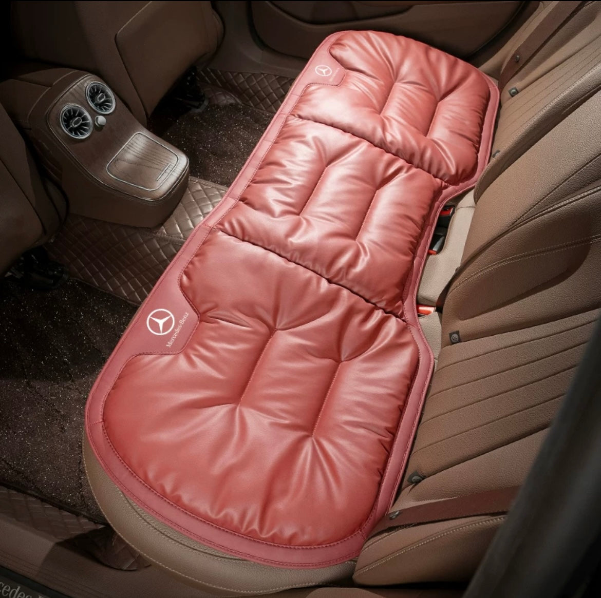 Personalisiertes Kissen für den Rücksitz des Autos